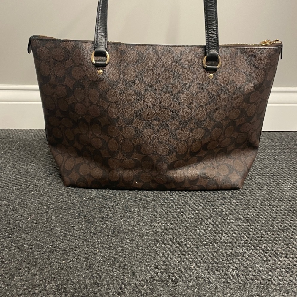 COACH Gallery Tote Handbag Brown/Black Msrp:$350.00 - Picture 3 of 7